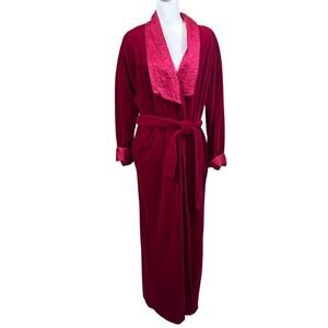 MIss Elaine vintage velour robe, retro boudoir, cozy, cottagecore, loungewear
